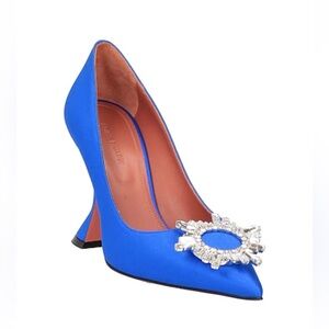 AMINA MUADDI
Pumps size 38 new no box
